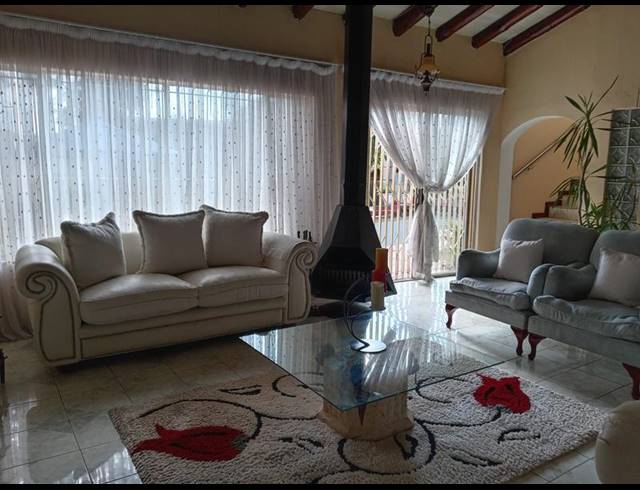 4 BEDROOM HOUSE FOR SALE IN BIRCH ACRES